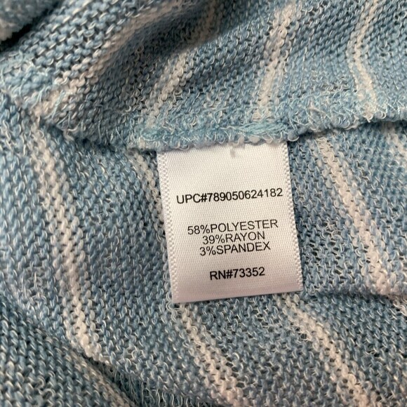 It's Our Time Women's Top X-Large Blue White Striped Buttons on Back - Picture 11 of 12